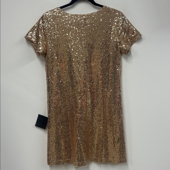 New LuLu’s Gold sequin shift dress light up the night S - Picture 7 of 7